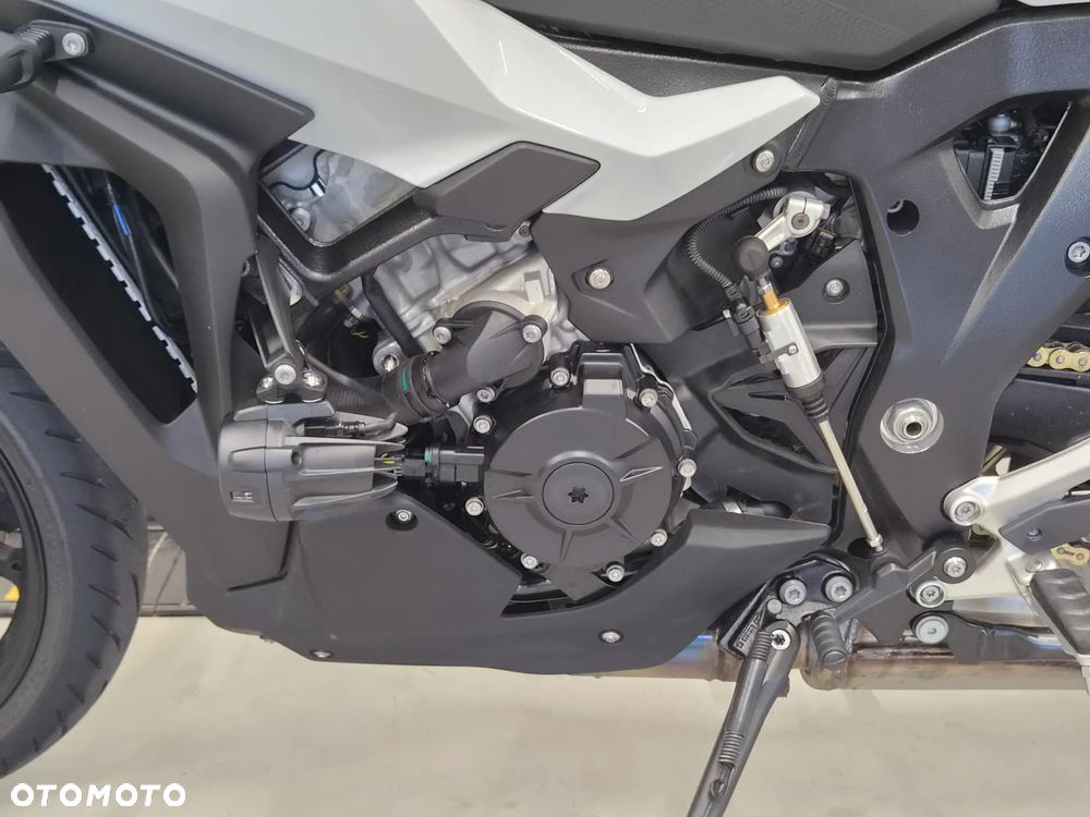 BMW XR - 11