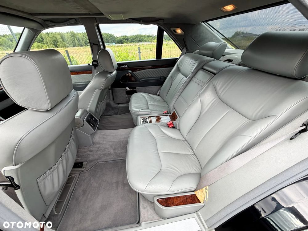 Mercedes-Benz S-Class 1992 photo 3