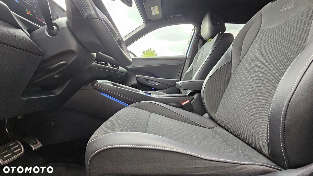 Volkswagen T-Roc - 26