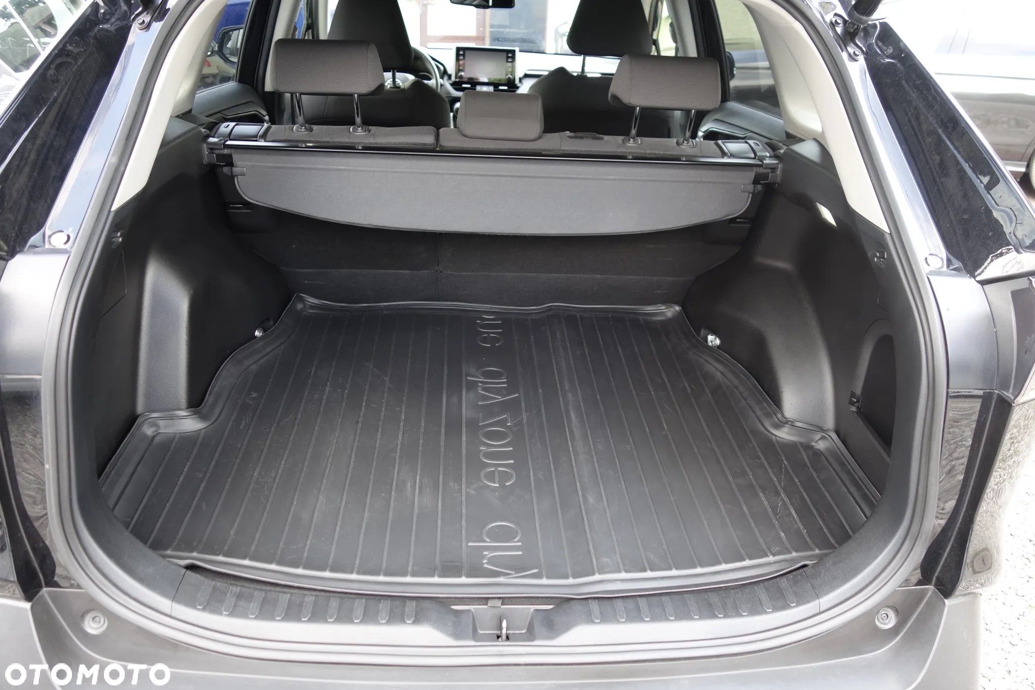 Toyota RAV4 2.5 Hybrid Comfort 4x2 - 23