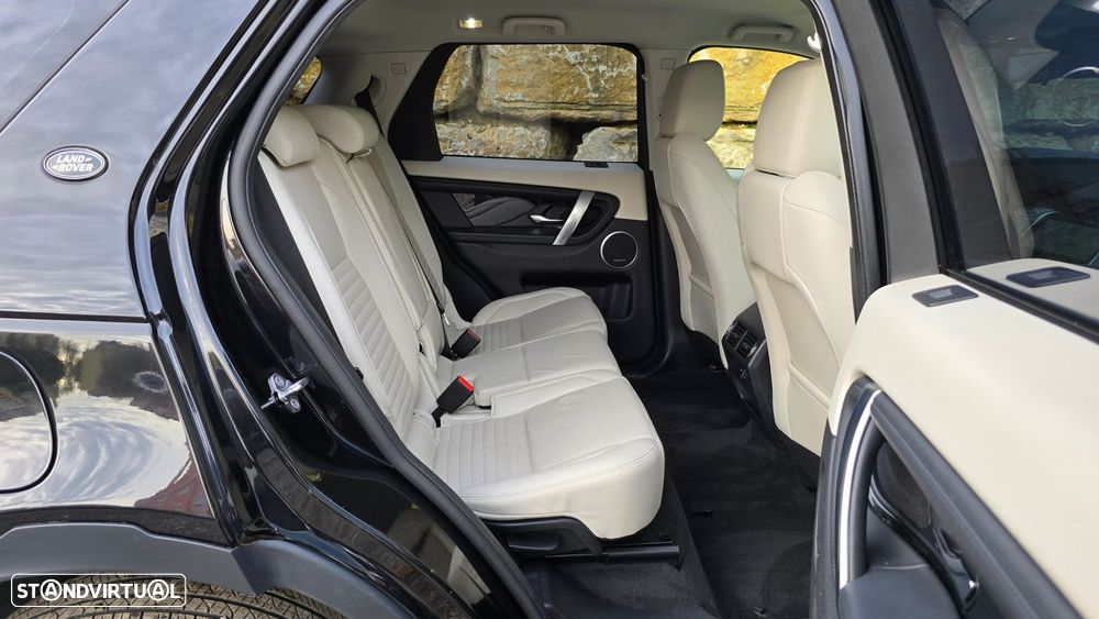 Land Rover Discovery Sport - 60