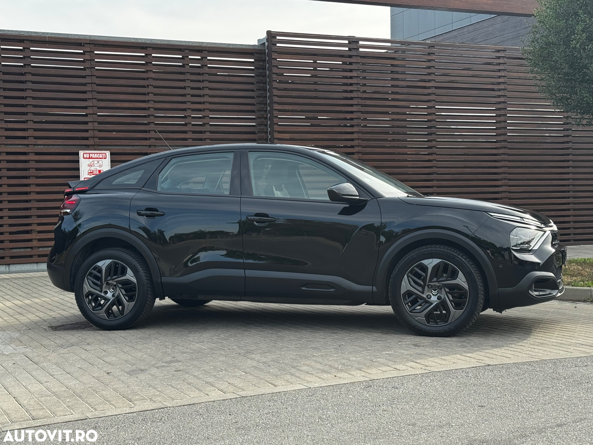 Citroën C4 1.2 PureTech S&S EAT8 Shine - 6