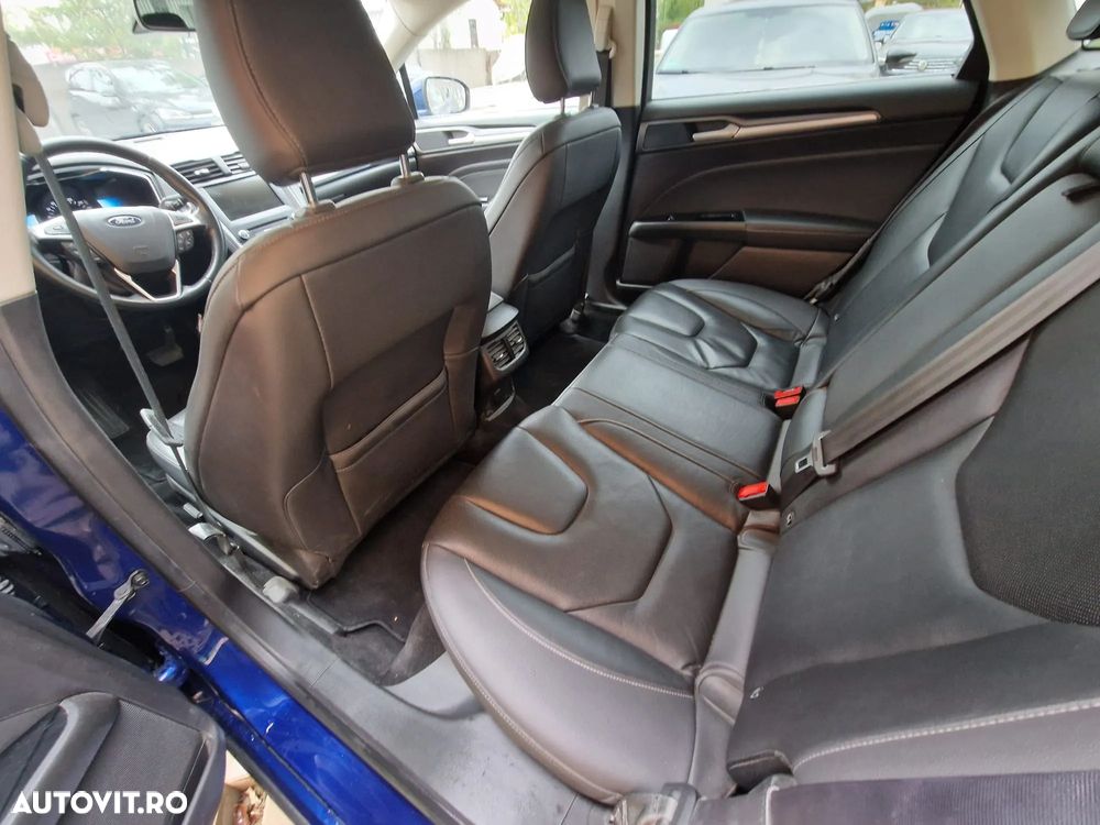 Ford Mondeo 2.0 HEV Titanium - 19