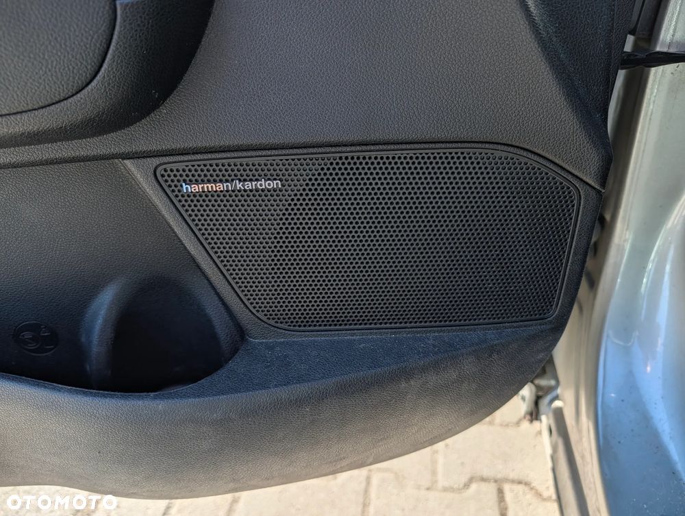 Kia Optima Plug-in Hybrid - 9