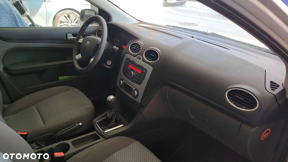 Ford Focus 1.6 Gold X - 10