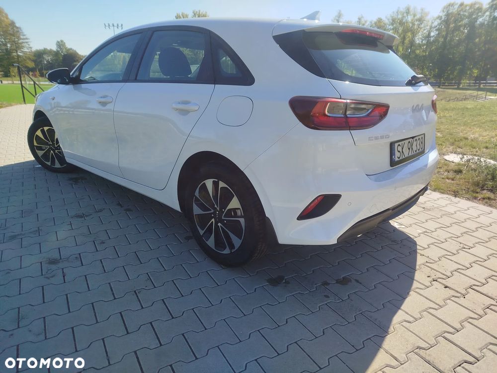 Kia Ceed 2025 photo 4