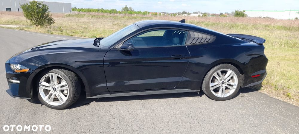 Ford Mustang - 28
