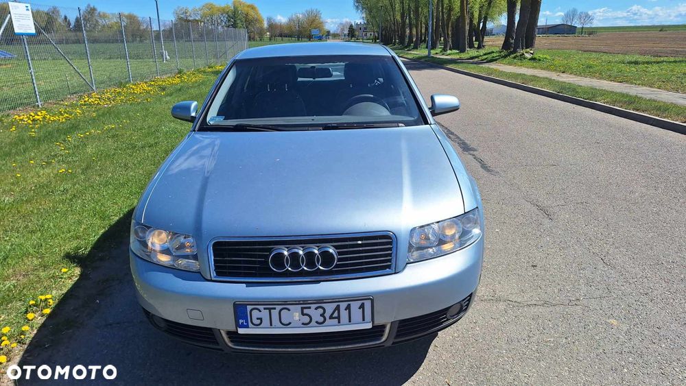 Audi A4 Limousine - 16