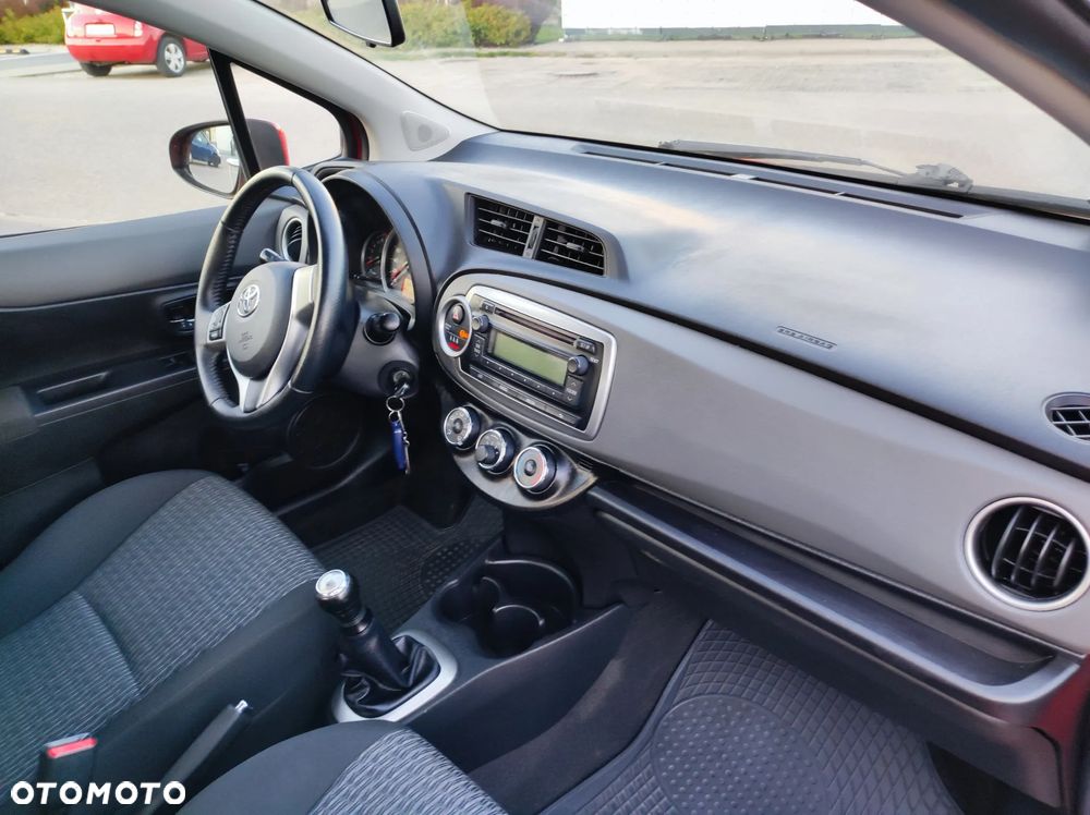 Toyota Yaris 1.0 Active - 12