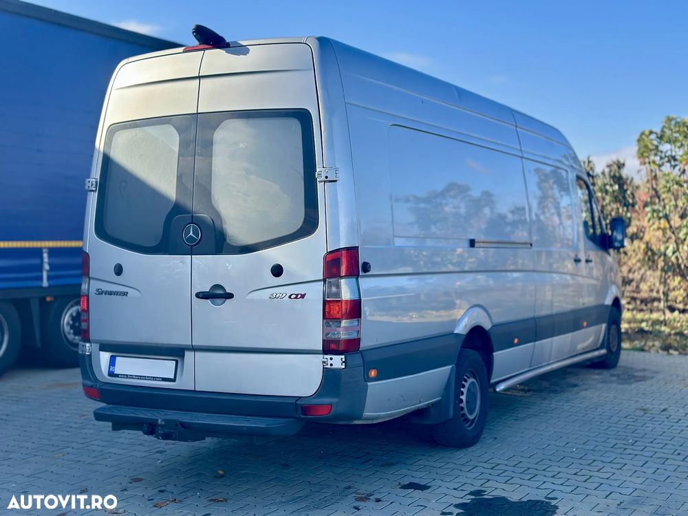 Mercedes-Benz SPRINTER 319 - 3