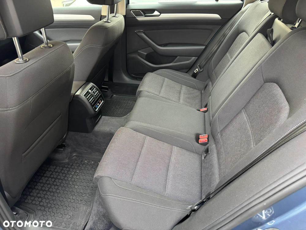 Volkswagen Passat 1.8 TSI BMT Comfortline - 15