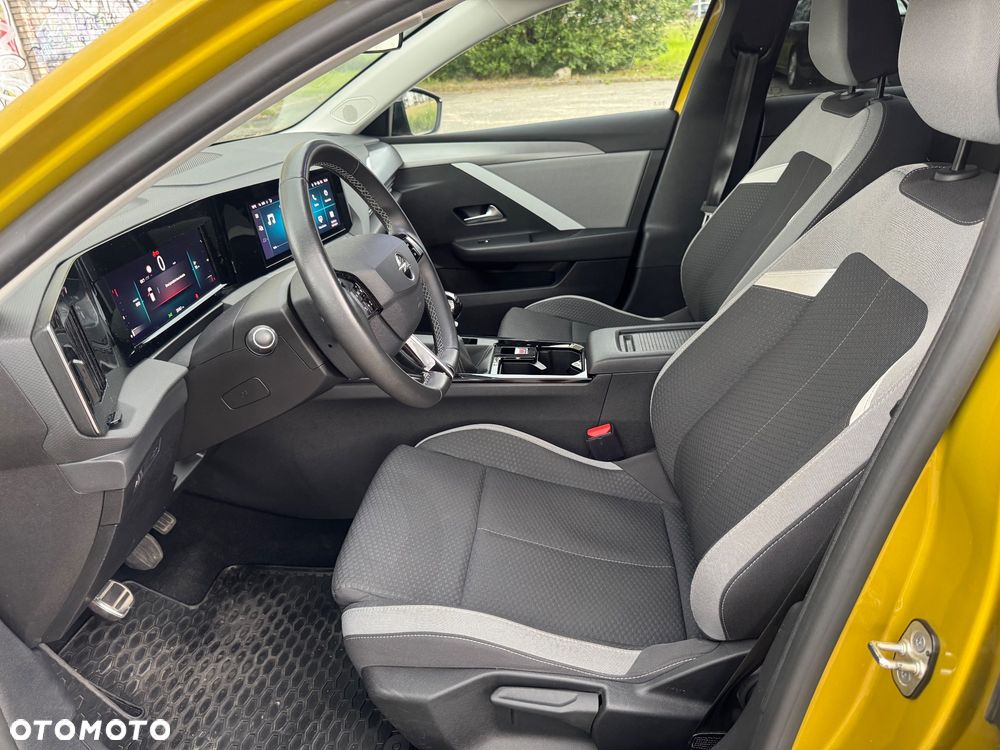 Opel Astra 1.2 T Edition S&S - 31