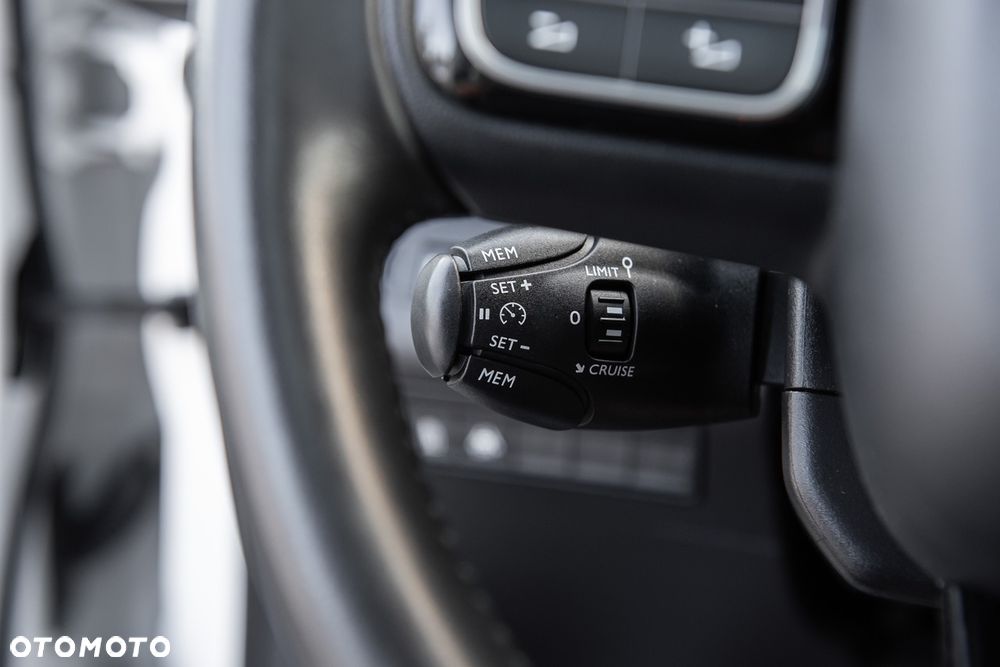 Citroën Berlingo XL BlueHDi 130 PLUS - 20