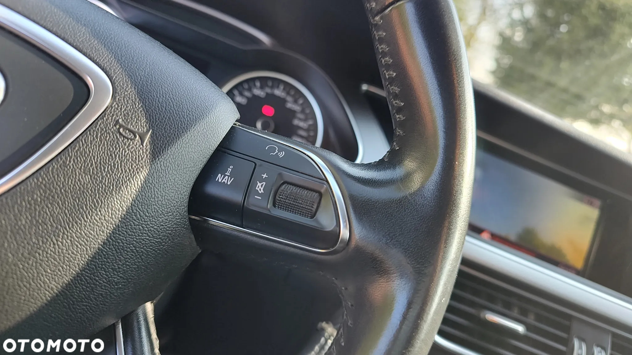 Audi A4 2.0 TDI Quattro Line S tronic - 29