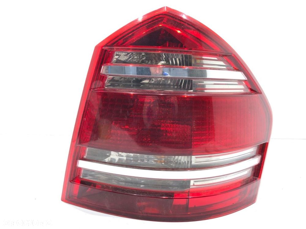 LAMPA PRAWY TYŁ  MERCEDES-BENZ KLASA GL (X164) 2006 - 2012 GL 320 CDI 4-matic (164.822) 165 kW [224 - 1