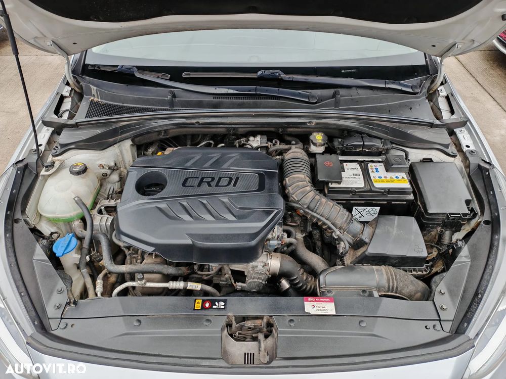 Kia Ceed 1.6 CRDi GT Line - 8