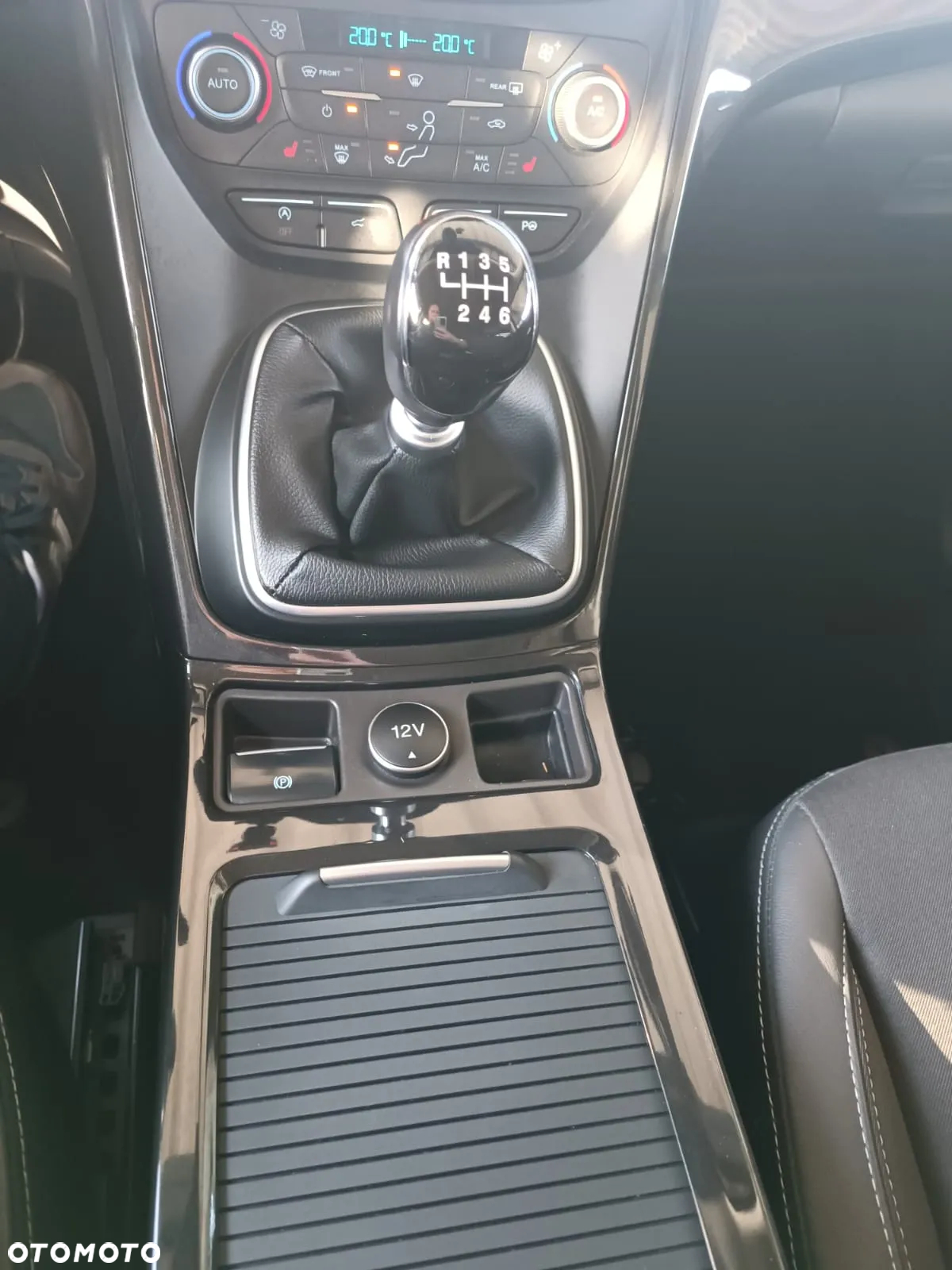 Ford Kuga 1.5 EcoBoost FWD Titanium ASS MMT6 - 33