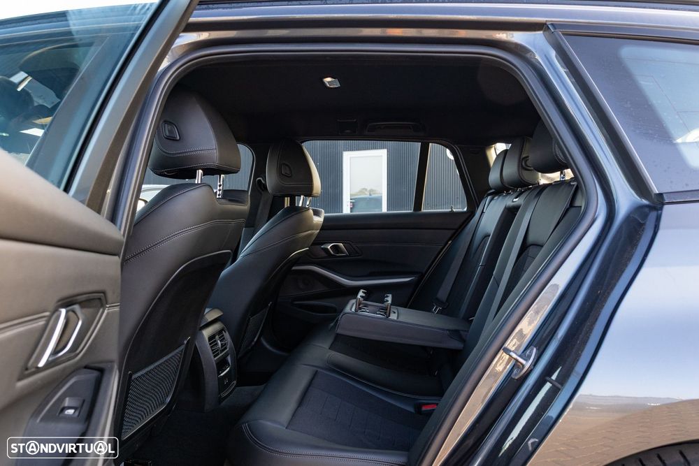 BMW 320 e Auto - 13