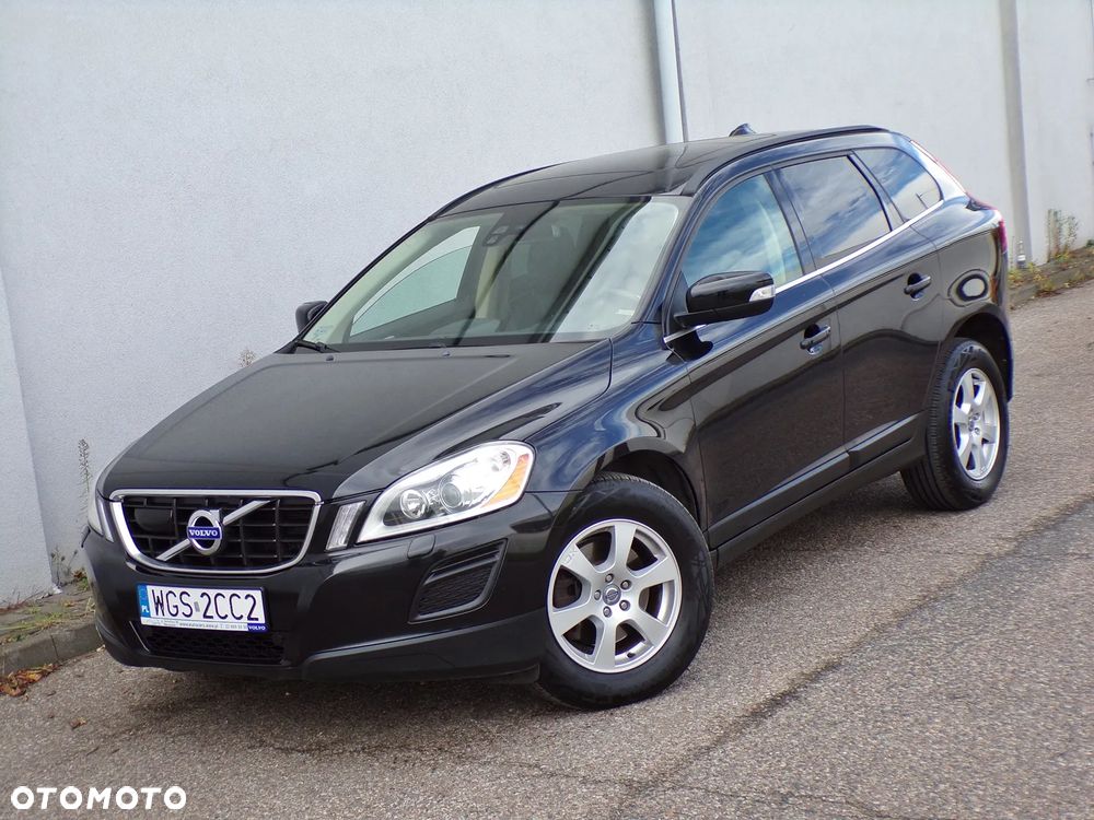 Volvo XC 60 D5 AWD Momentum - 11
