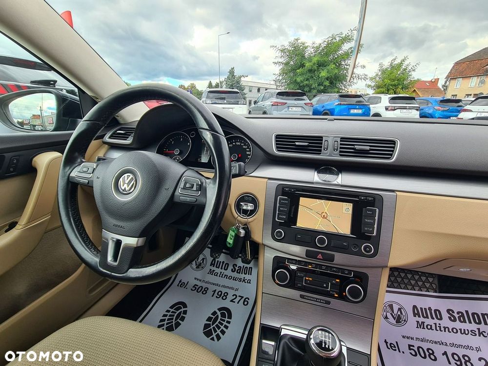 Volkswagen Passat 2.0 TDI Comfortline - 27