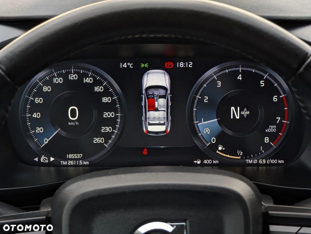 Volvo XC 40 T3 Momentum - 26