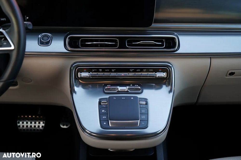 Mercedes-Benz V - 22