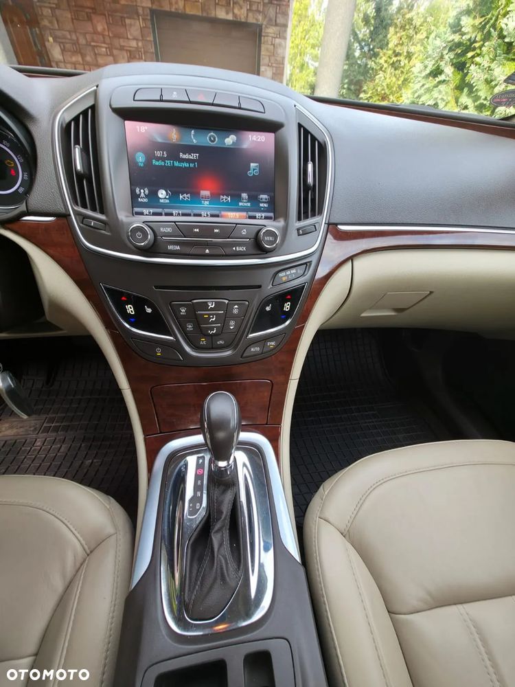 Opel Insignia - 10