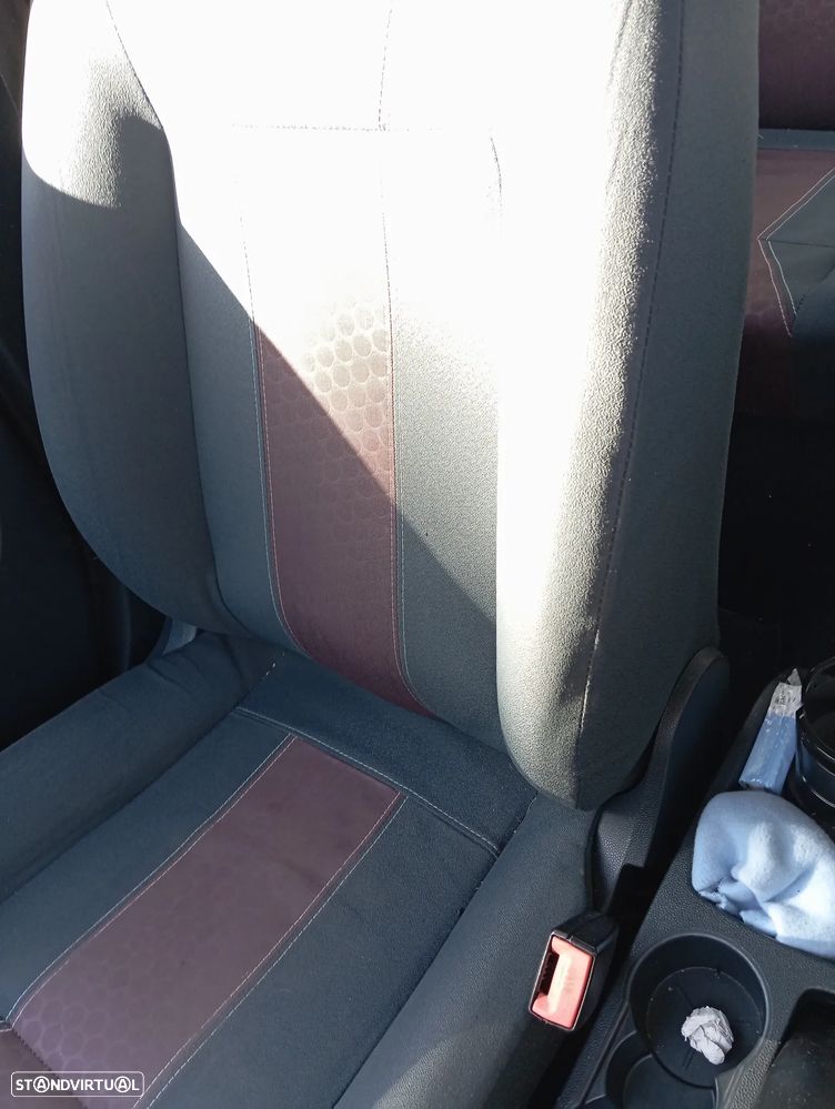 Ford Fiesta 1.4 TDCi Titanium - 4