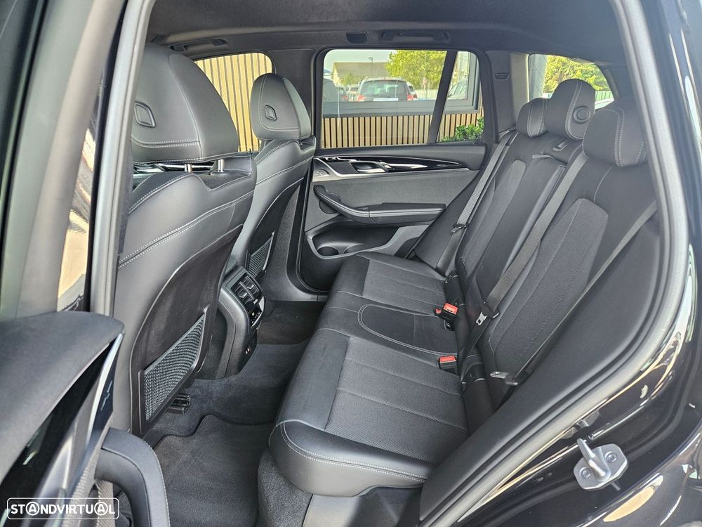 BMW X3 30 e xDrive xLine - 38
