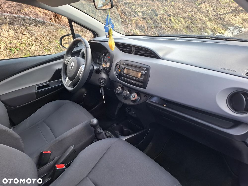 Toyota Yaris - 18
