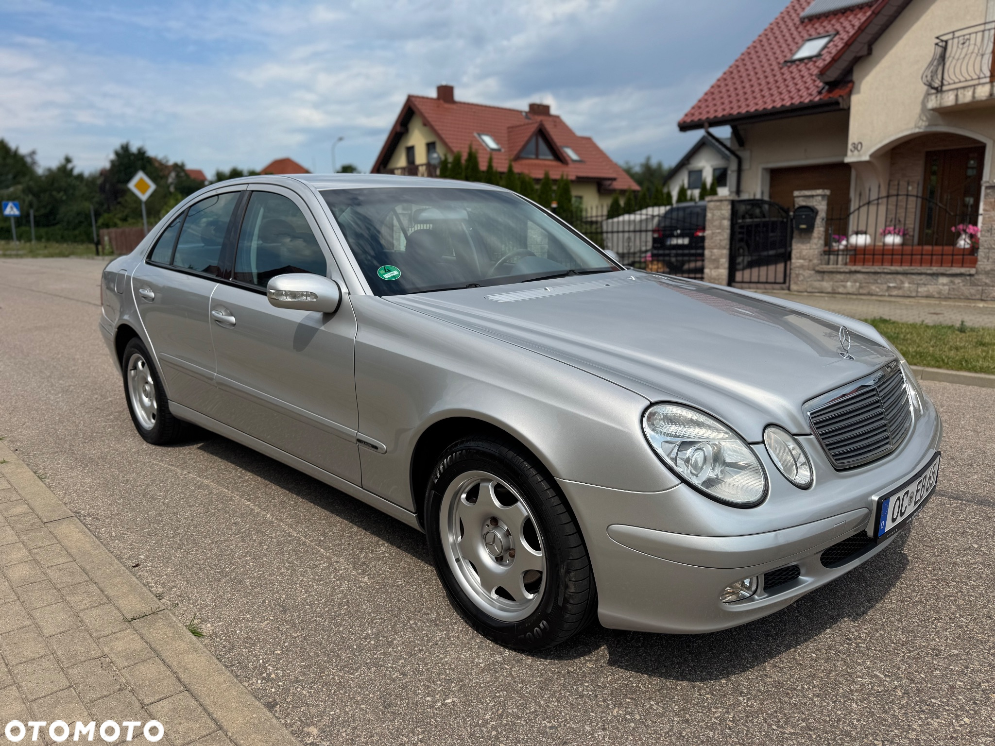 Mercedes-Benz Klasa E 200 Kompressor Classic - 3