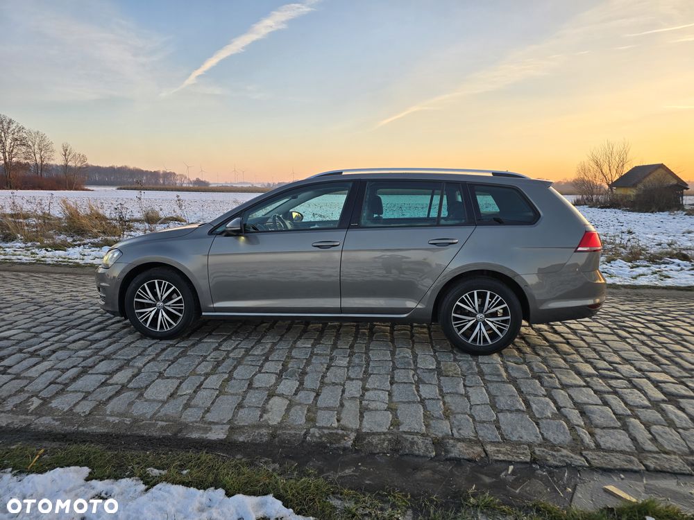 Volkswagen Golf 1.6 TDI BlueMotion Technology Allstar - 8