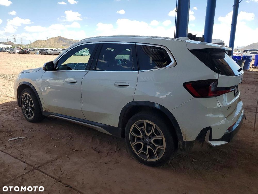 BMW X1 xDrive25i GPF Sport Line - 3