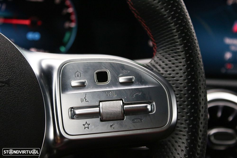 Mercedes-Benz CLA 250 e Shooting Brake AMG Line - 26