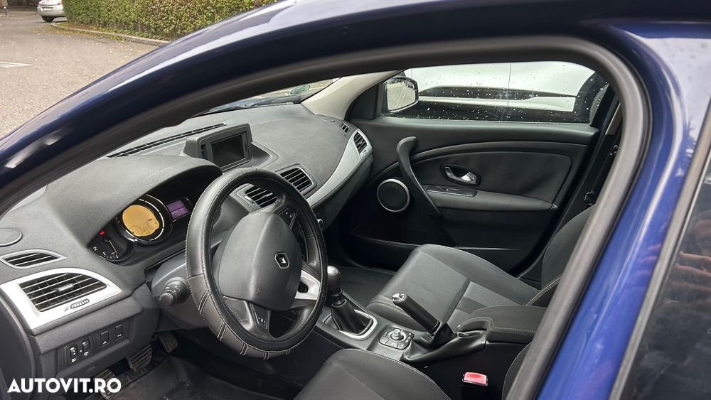 Renault Megane Sedan 1.5dCi Expression - 6