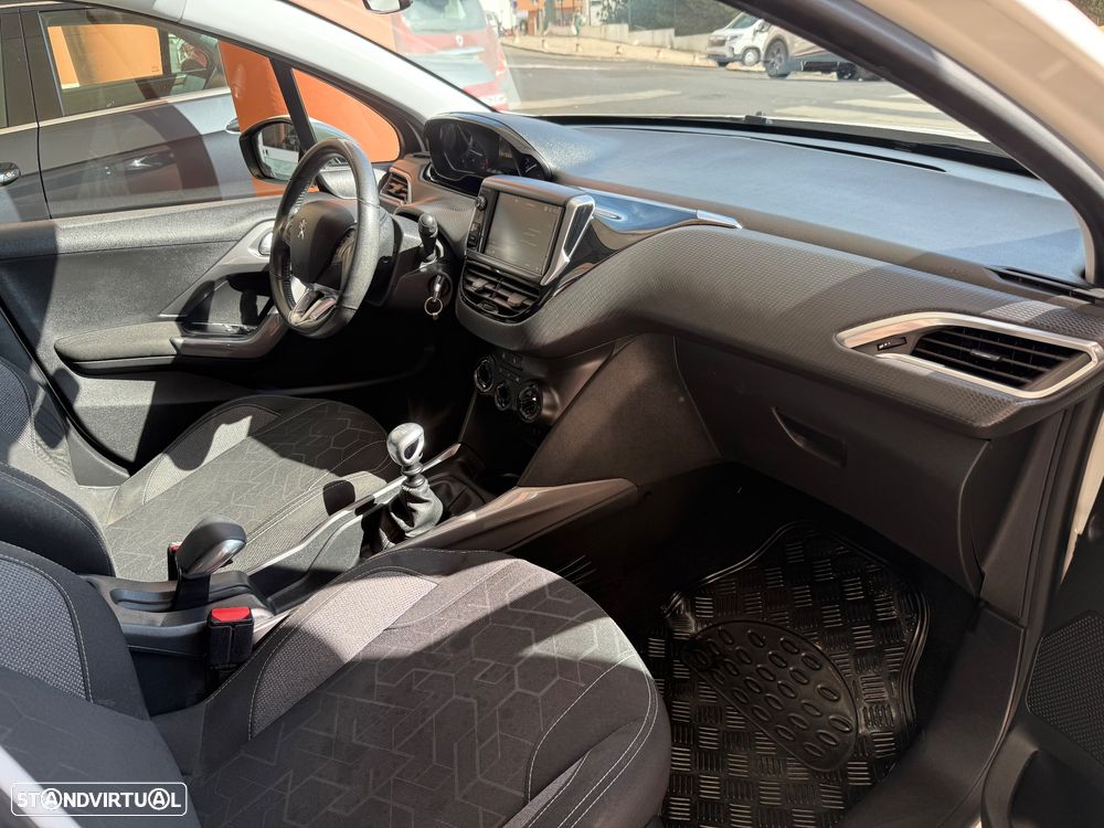 Peugeot 2008 1.5 BlueHDi Active - 29