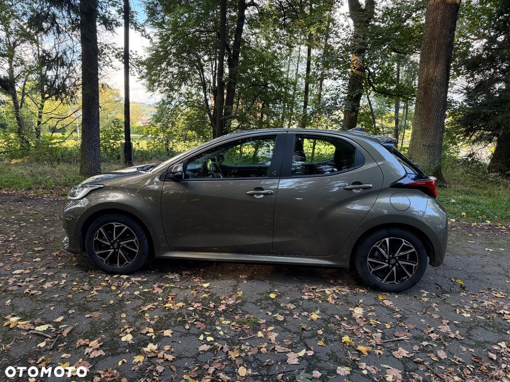 Toyota Yaris 1.5 VVT-i Team Deutschland - 8