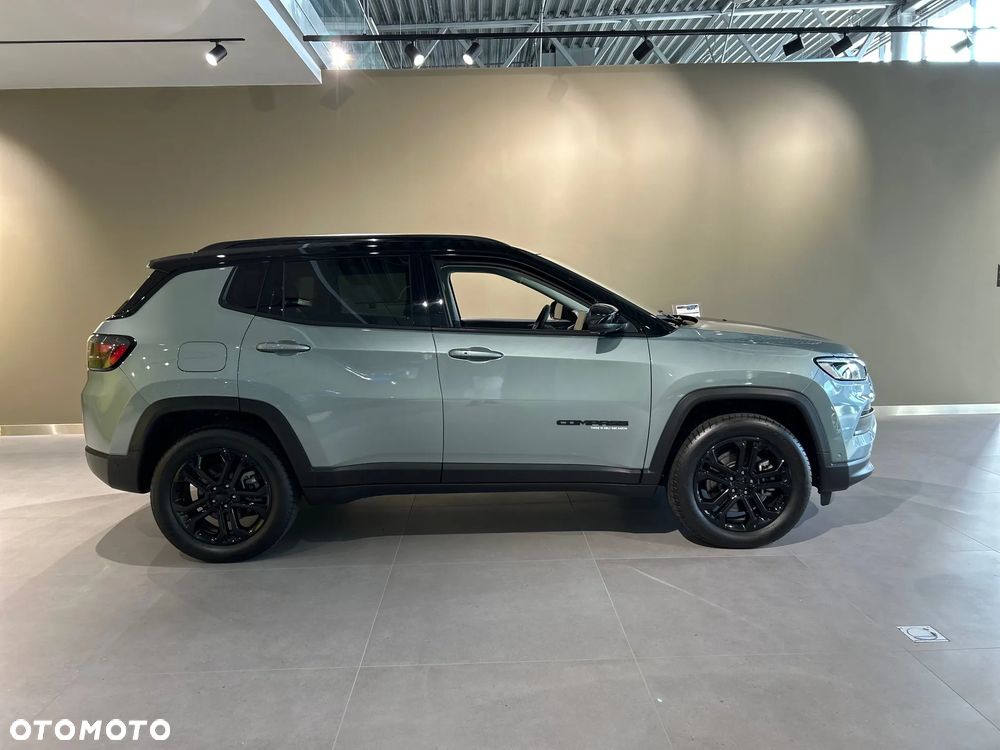 Jeep Compass 1.3 T4 PHEV 4xe Sustainability S&S - 4