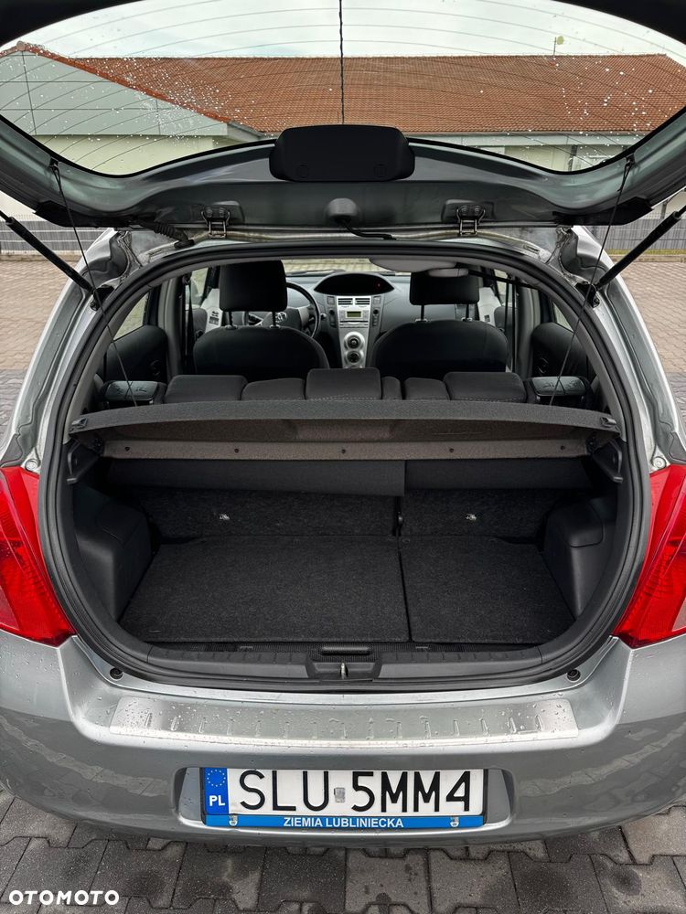 Toyota Yaris - 19