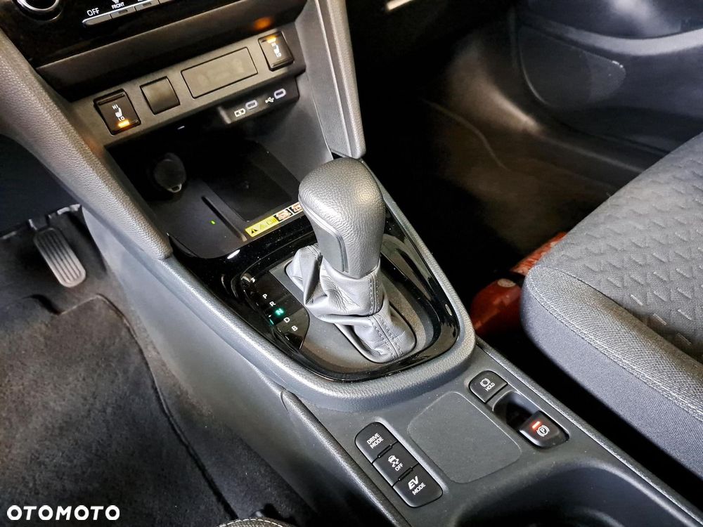 Toyota Yaris Cross Hybrid 1.5 Style - 27
