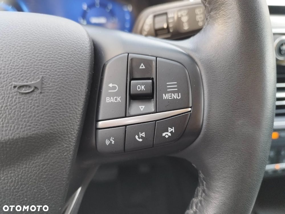 Ford Kuga 2.0 EcoBlue 4x4 TITANIUM - 24