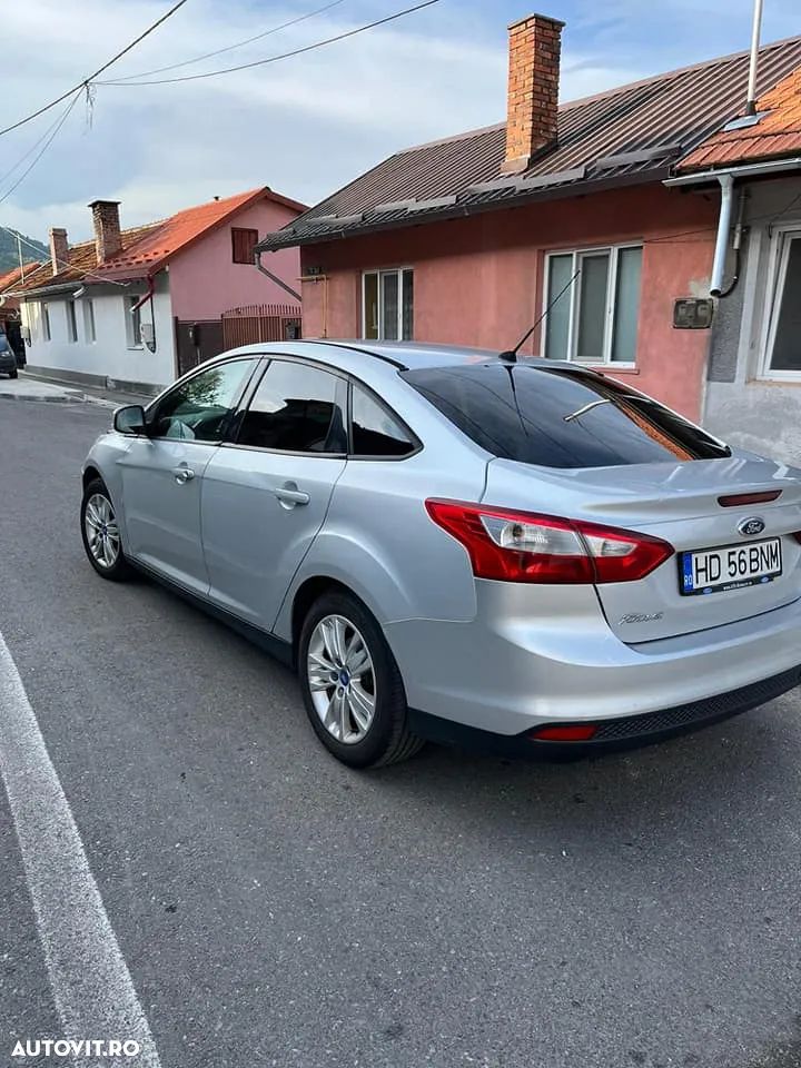 Ford Focus - 1