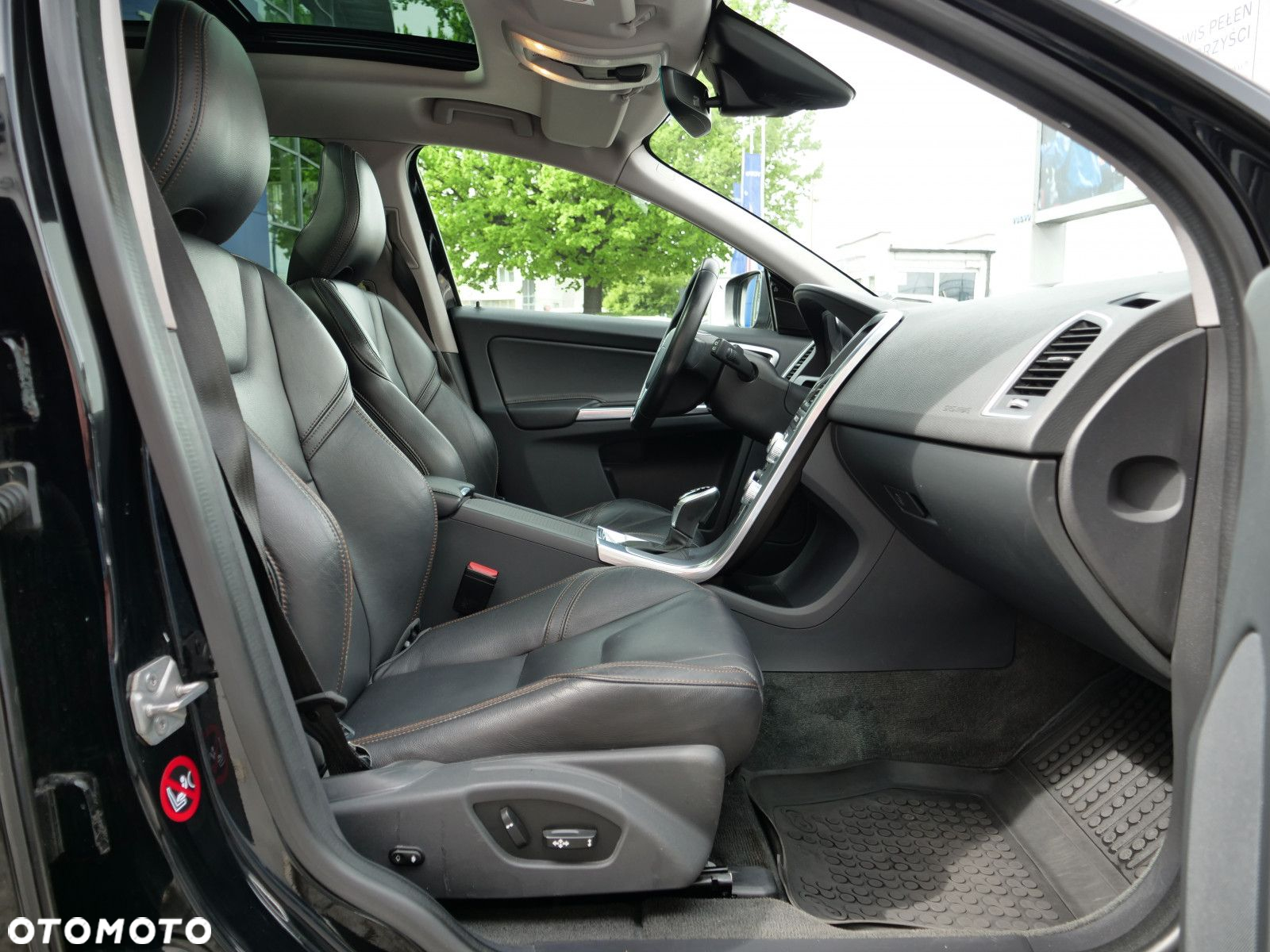 Volvo XC 60 - 32