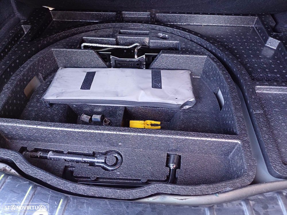 Peugeot 207 SW 1.6 HDi Outdoor FAP - 10