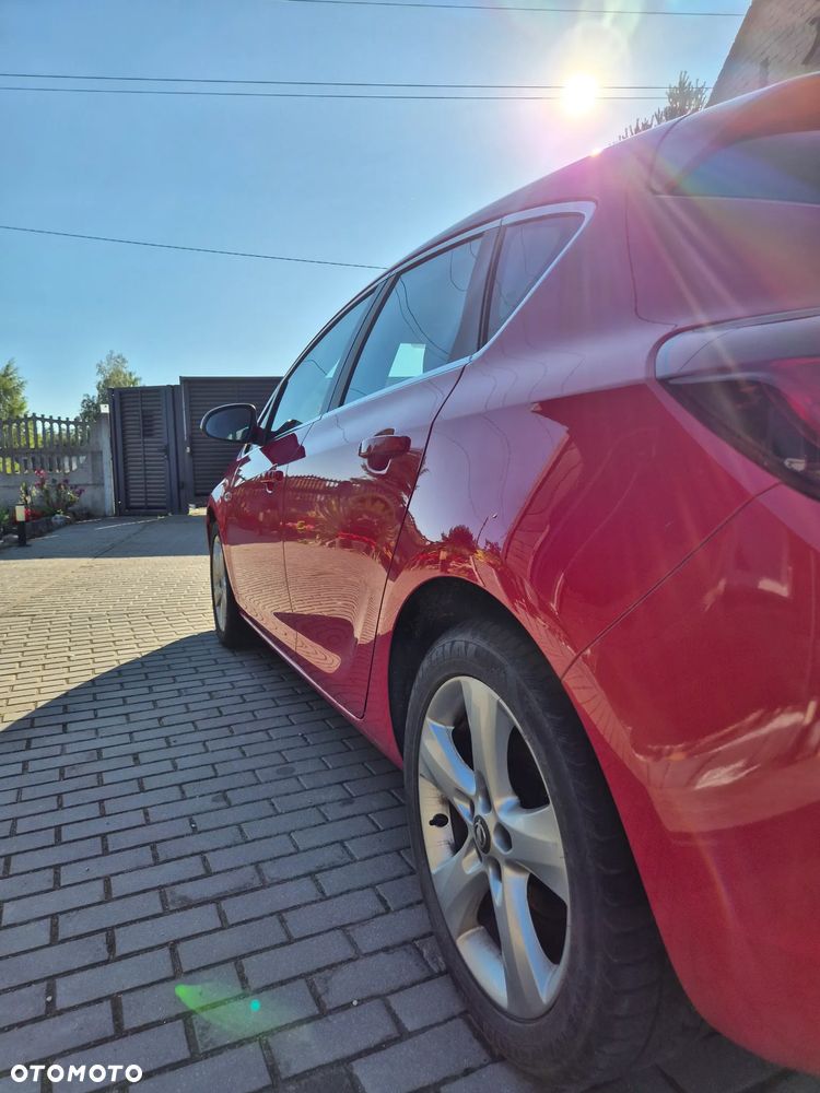 Opel Astra 1.4 Turbo - 4