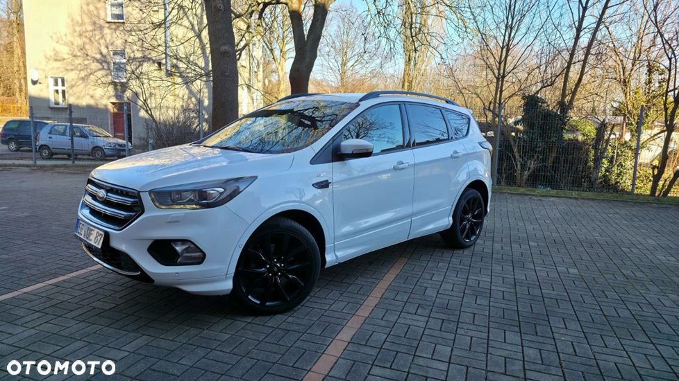 Ford Kuga 2.0 TDCi 2x4 ST-Line - 5