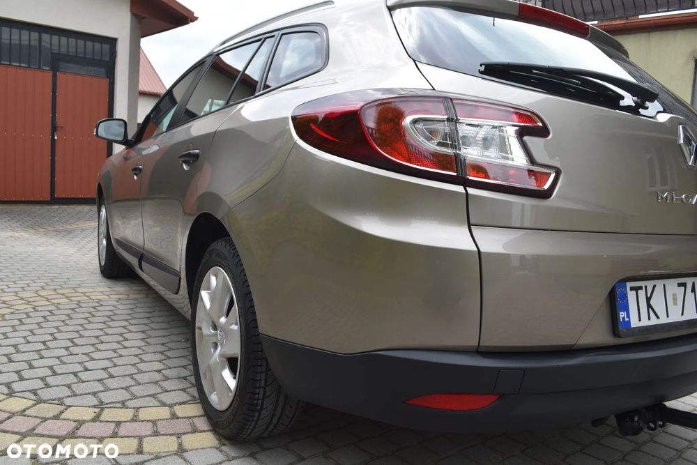 Renault Megane 1.6 16V Color Edition - 9