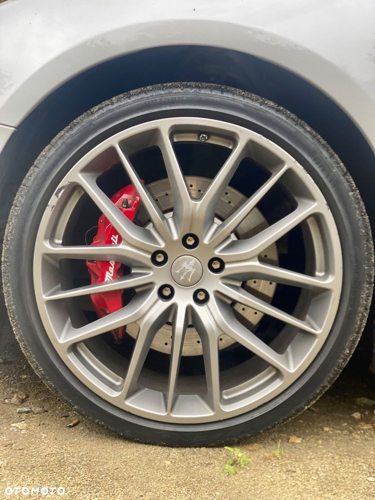 Maserati Ghibli S GranSport - 15