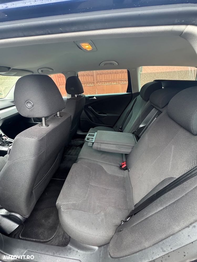 Volkswagen Passat Variant 2.0 TDI Trendline - 8
