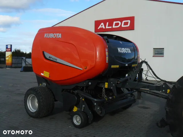Kubota Kvernelend BF 2255 , siatka, łańcuchowo-walcowa .